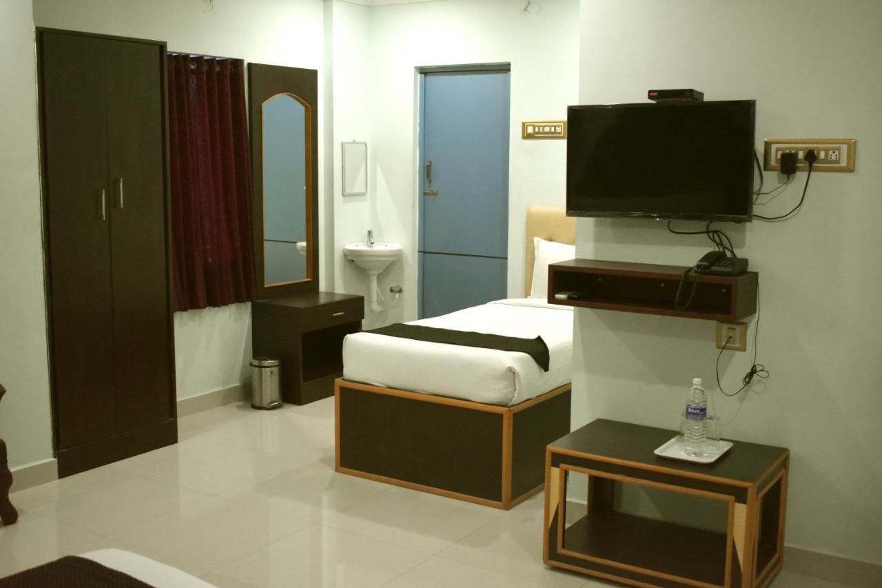 Hotel Apple Park Inn Tiruchirappalli Exteriér fotografie
